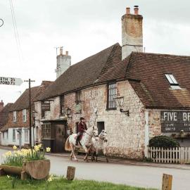 The Five Bells Inn Brabourne – hotel w mieście Ashford