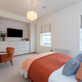 2-Bed - Sleeps 6 - Seafront View with Free Parking, hotel in Donaghadee