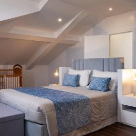 Snuggly Corner by Trip2Portugal