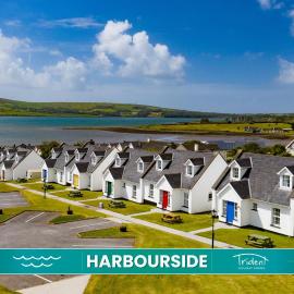 Dingle Harbour Cottages 3 Bed - Sleeps 6 by Trident Holiday Homes, hotel Dingle-ben