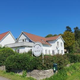 Feriestedet Skovly, hotel sa Klemensker