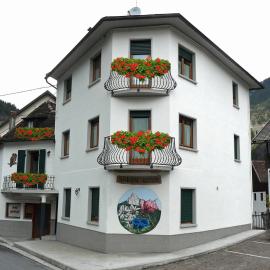 Casa Screm - Appartamenti e Camere -Rigolato - UD, hotel in Rigolato