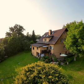 Agroturystyka Brzozowe Wzgórze, hotel in Wleń