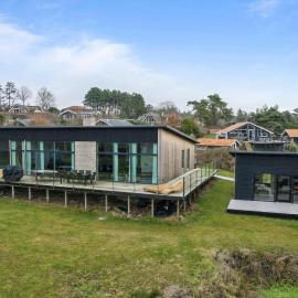 Gorgeous Home In Ebeltoft With Kitchen, hotel en Ebeltoft