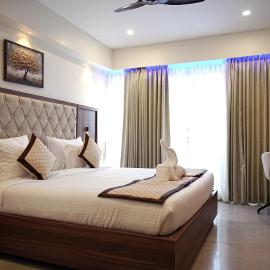 Tranquil Riverview Inn