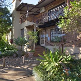 Autumn Breeze Manor Guest House, hôtel à Graskop