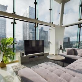 Amazing Skyline Views 3BR Duplex With Free Parking, khách sạn ở Manchester