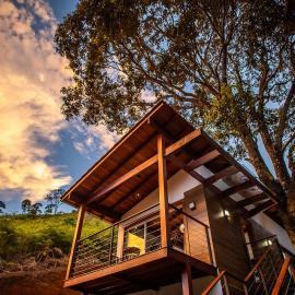 Recanto Águas Nascentes - Chalé Casal com Hidromassagem、Pedra Meninaのホテル
