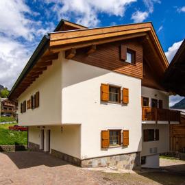 Holiday Home Punta Emma by Interhome, hotelli kohteessa Pera