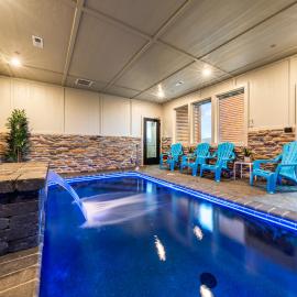 Sleeps 14 - Indoor Pool, Hot Tub, Arcade Games, Movie Theatre and Pets Welcome