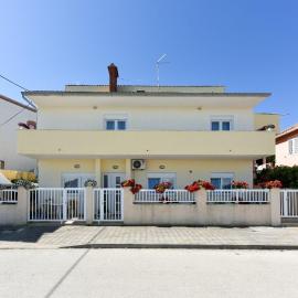 Apartment Kolt