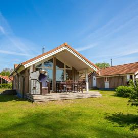 Typ B "Lady Nelson" -Fördehaus-, Hotel in Pelzerhaken