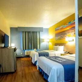 Days Inn & Suites by Wyndham Houston North/Aldine、ヒューストンのホテル