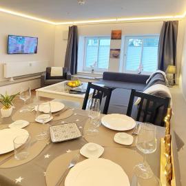 Ferienwohnung Adriana Warnemünde, khách sạn ở Warnemünde