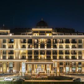 Serenity Queen Hotel