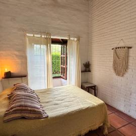 Casita Lavanda - cercana a plaza de Villa de las Rosas con patio y asador