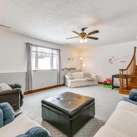Secluded Ohio Amish Country Getaway w/ Fire Pit, hotel v destinácii Sugarcreek