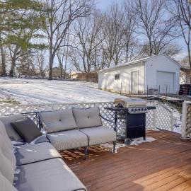 3 Mi to Englewood Dam: Pet-Friendly Home w/ Yard!