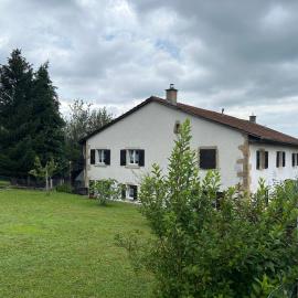 Appartement dans joli village de campagne, hótel í Col des Rangiers