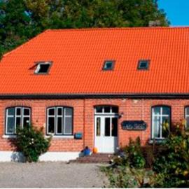 Alte Schule Wenkendorf Nr2, hotel in Wenkendorf auf Fehmarn