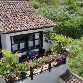 Rustikale Ferienwohnung mit Balkon und Meerblick