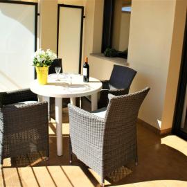 Precioso piso en Roses con piscina y parking AV-18