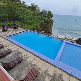 Teras Kaca, hotel a Bibis