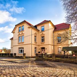 FeWo Droyßig Villa Edelgard, hotel Droyßigban