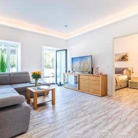 Prora - Strandapartment mit Sauna und Strandkorb am Strand - Königsstuhl