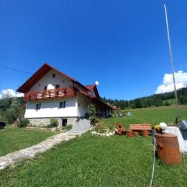 Casa Chindea Lacu Rosu, hotel in Lacu Rosu