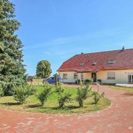 Ferienwohnung Dabel, hotel v destinaci Dabel