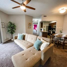 Comfortable Family Stay with Pool Near Beach, hotel a Corpus Christi