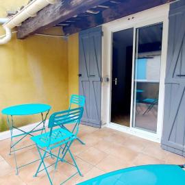 Chez ELLE, hotel en Oraison