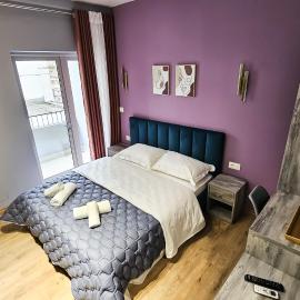 Daisy Rooms City Centre, hotel in Tirana