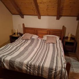 Apartman Konjević、Garešnicaのホテル