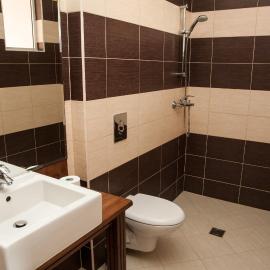 Hostel Izida 2, ξενοδοχείο στο Ντόμπριτς