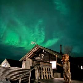 Big cabin in Lyngen Fjords, Hotel in Jægervatnet