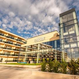 Empire Balneo & Spa Hotel, hotell i Hisarya