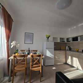 Apartment Barje II, bright&sunny, private parking