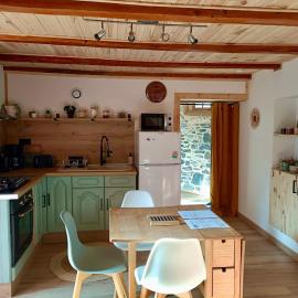 Appartement cosy en duplex, hotel di Taninges