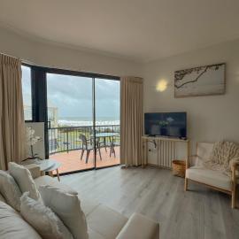 Ocean Views - Top floor