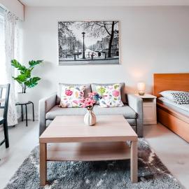 Cozy & Comfy Studio, 14 Mins from Airport, 18 Mins to City Center, hotel in Vantaa
