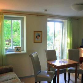 Ferienwohnung Birnengarten am Pfarrgarten Starkow, hotell sihtkohas Velgast