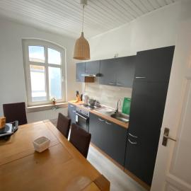 RB Monteurunterkünfte Emden 1 - 5, hotel in Emden