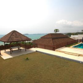 Beachfront 2-bed Home with pool, Sekondi-Takoradi, hotel in Sekondi-Takoradi