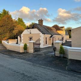 Windmill House, Clongill, Hotel in Navan