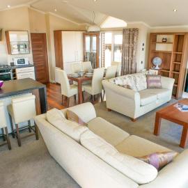 3 Bed 2 Bathroom Super Lodge! Sea Views!, hotel in Exmouth