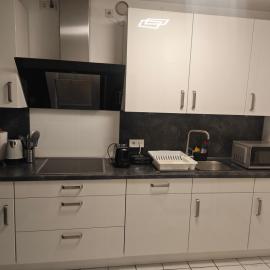 Exklusives Apartment in Geilenkirchen für 6 Personen mit Dachterasse und Wintergarten