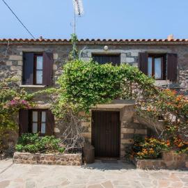 Cottage by the Sea in Vathy Methana
