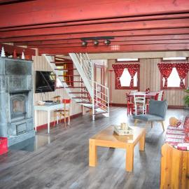 Chalet familial à Vagney + Jardin et Terrain de Bowling, hotel in Vagney